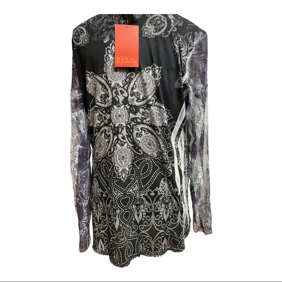 Plus size bejeweled shirt - Picture 3 of 5